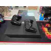 Playstation 4 Pro/2 Dzojstika/3 igrice/Svi Kablovi