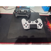 Playstation 4 Slim/2 Dzojstika/2 igrice/Svi Kablovi