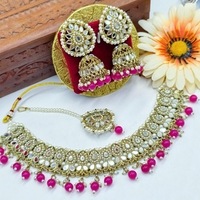 CHOKER NECKLACE