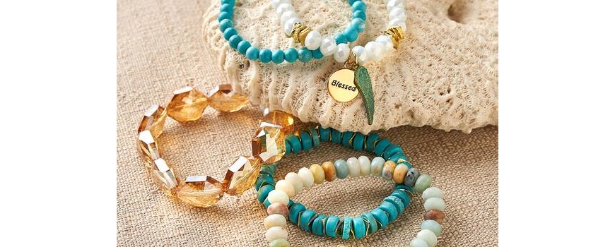 Лечебни бижута от естествени материали