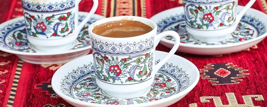 Чаши и сервизи