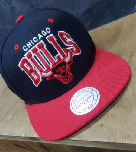 Mitchell and ness Chicago bulls шапка