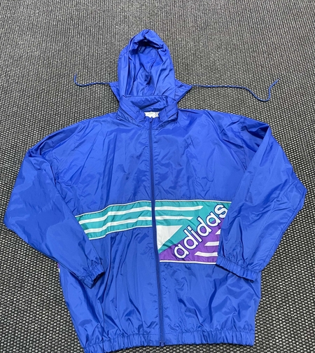 Adidas vintage горнище M/L размер