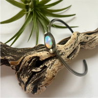 The Magic of Raw Crystals in Jewelry