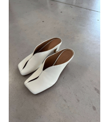 PEARL SHOES