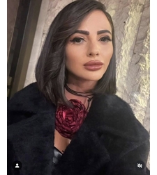 Колие тип чокер с голямо тексилно цвете