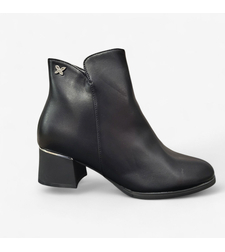 Дамски елегантни боти на ток в черно B4162-1 black