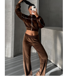 Velour Touch Set Brown – спортен екип от мек велур