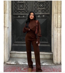 Mocha Cozy Elegance Set - плетен комплект с пуловер и панталон
