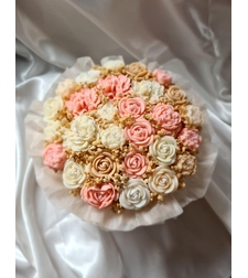 Авторски букет „Blush Symphony“