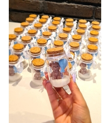 Мече с балонче – подарък за гости