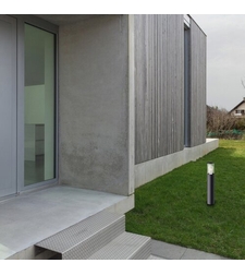 Модерен градински стълб Wellington E27 – стилно външно осветление с IP44 защита