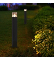 Елегантен външен градински стълб Loanda E27 – модерно осветление с кафяв прозиращ абажур и IP44 защита