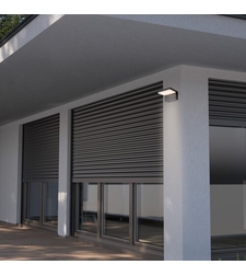 Модерен черен LED аплик Zaragoza 10W – стилно вертикално външно осветление с естествена светлина