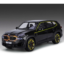 Метален джип с отварящи се врати капаци светлини и звуци BMW XM 1:24