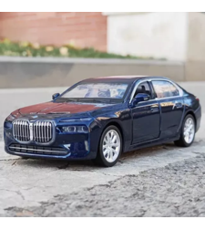 Метална кола с отварящи се врати и капаци MSZ BMW i7 1:24