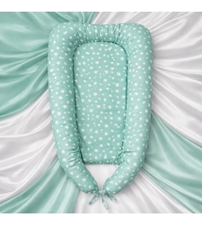 Преносимо бебешко легло в цвят мента със звезди