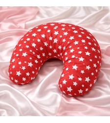 Ергономична възглавница за кърмене в червено със звезди