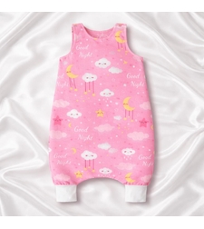 Бебешки спален чувал с крачета - розови облаци