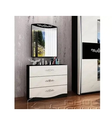 Скрин с огледало Кармен