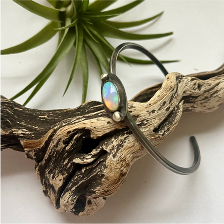 The Magic of Raw Crystals in Jewelry