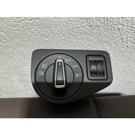 Ключ за фарове VW Golf 7 / 517 858 415