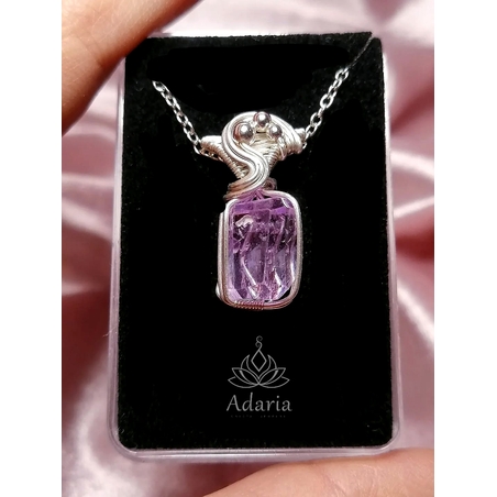 Сребърно колие с Кунцит