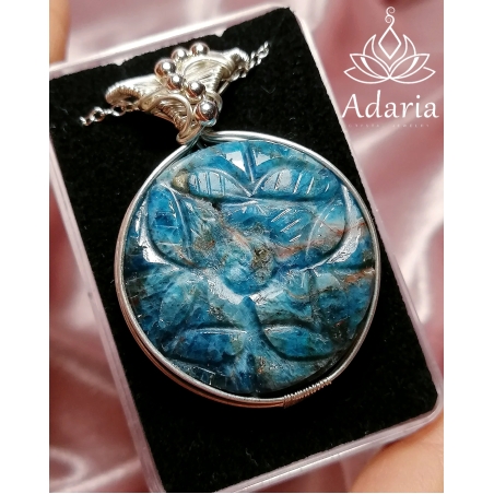 Сребърно колие с Апатит