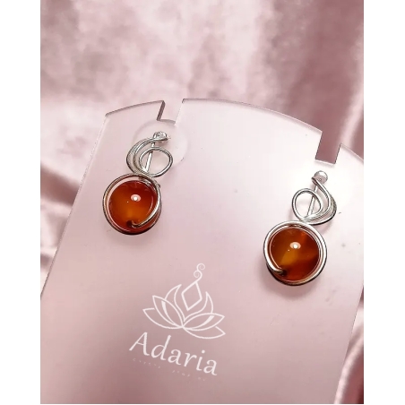 Сребърни обеци на винт с Карнеол