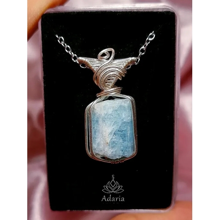 Сребърно колие с необработен Аквамарин