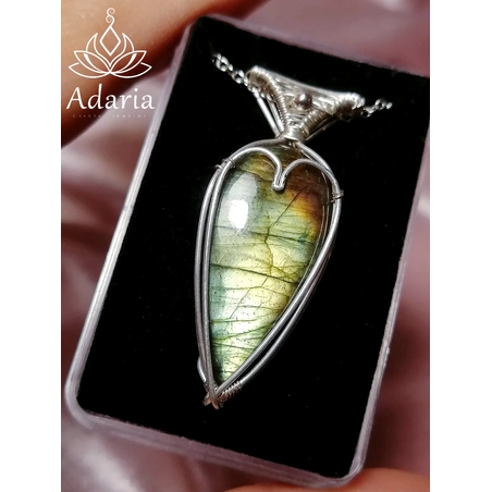 Сребърно колие с Лабрадорит