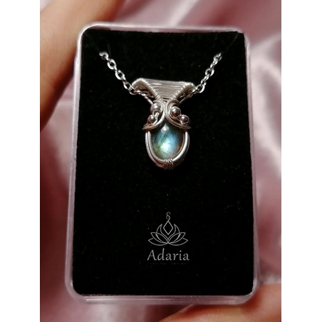 Сребърно колие с Лабрадорит