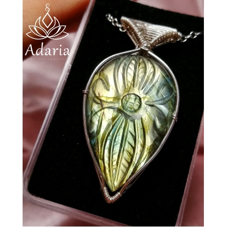 Сребърно колие с Лабрадорит