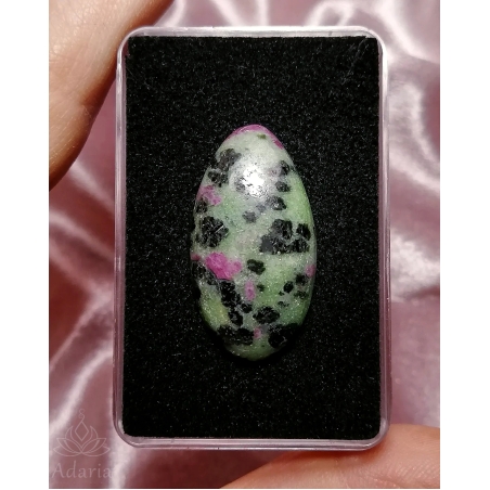 Кабошон Рубин в Цоизит