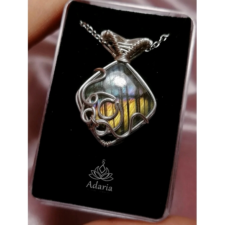 Сребърно колие с Лабрадорит