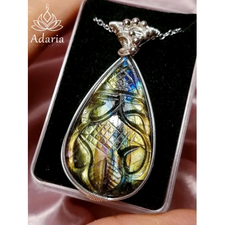 Сребърно колие с Лабрадорит