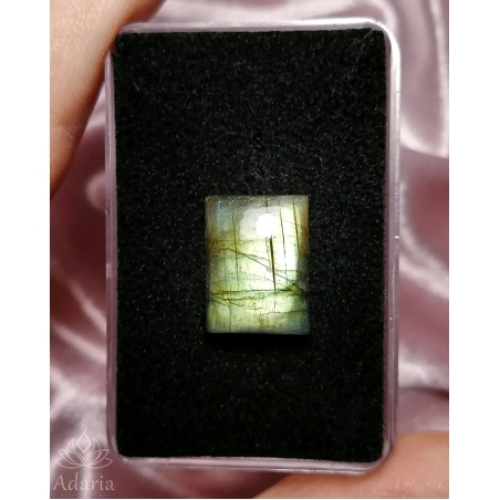 Кабошон Лабрадорит