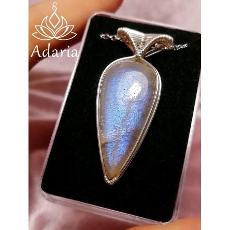 Сребърно колие с Лунен камък