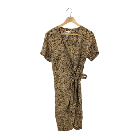 Копринена рокля тип „прегърни ме“ Robbie Bee с леопардов принт (10)