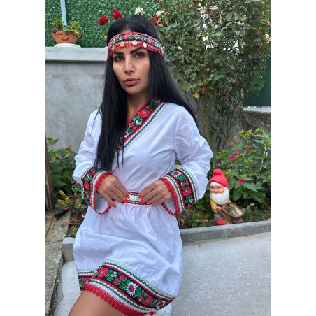 рокля с етно мотиви 48