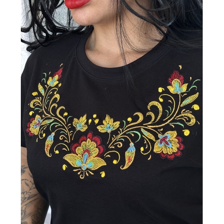 Дамска тениска с българска шевица „Златна градина“