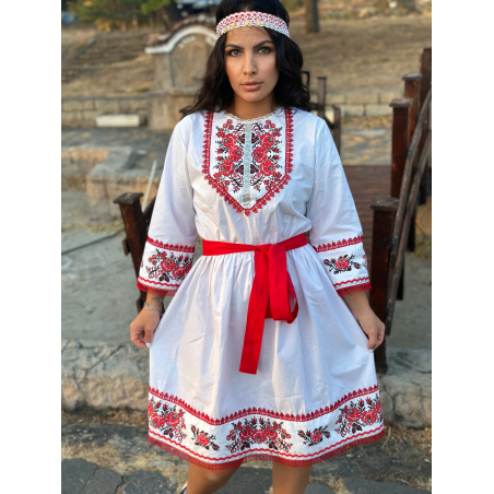 рокля с етно мотиви 13