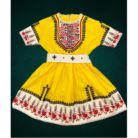 Рокля момиче 15