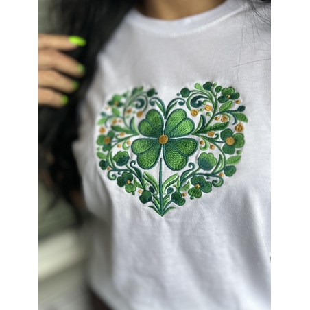 Тениска с  бродерия – Детелина