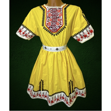 рокля с етно мотиви 37