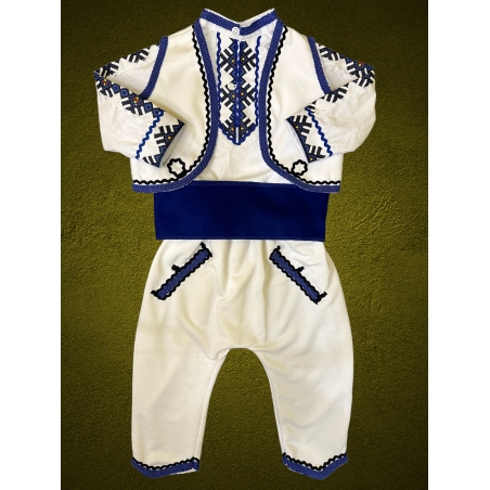 Народна носия Момче  3