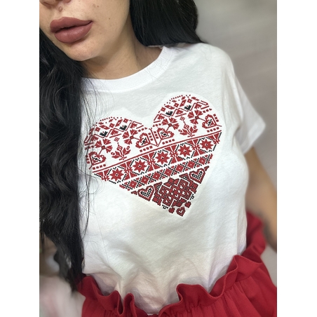 Тениска с бродерия ,, ЕТНО СЪРЦЕ''