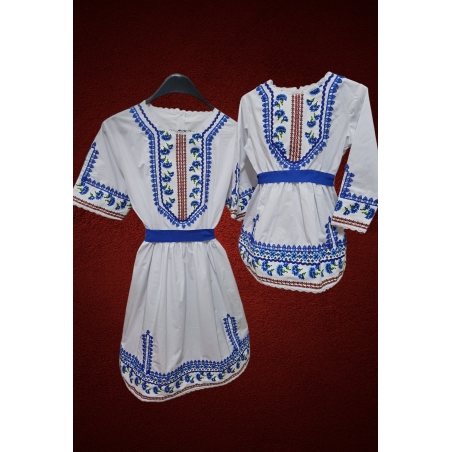 Рокля момиче 35