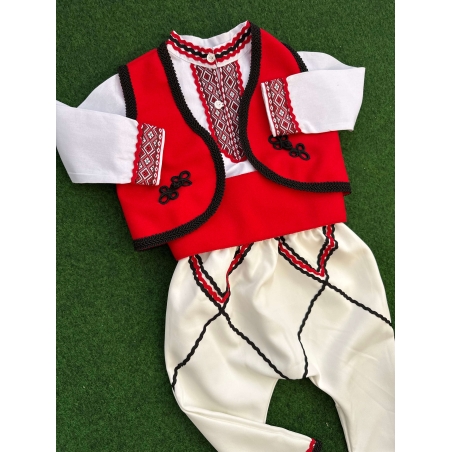 Народна носия Момче 30