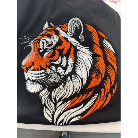 🐅 Тениска с бродерия „Тигър“